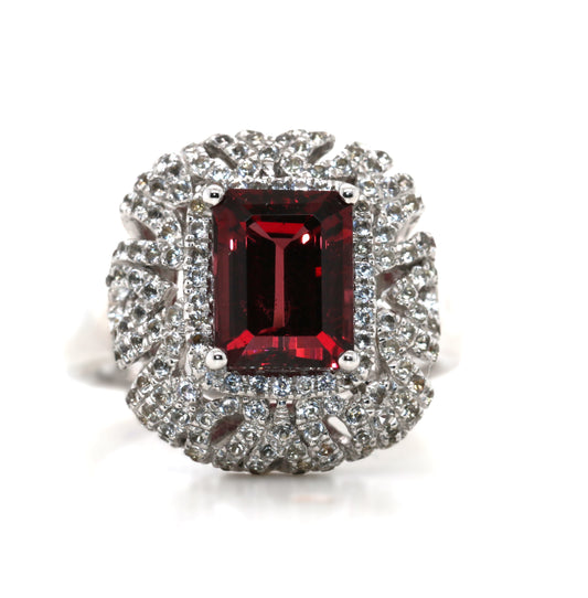 925 Silver / Wine Garnet / White Topaz Ring, 4.39 cts