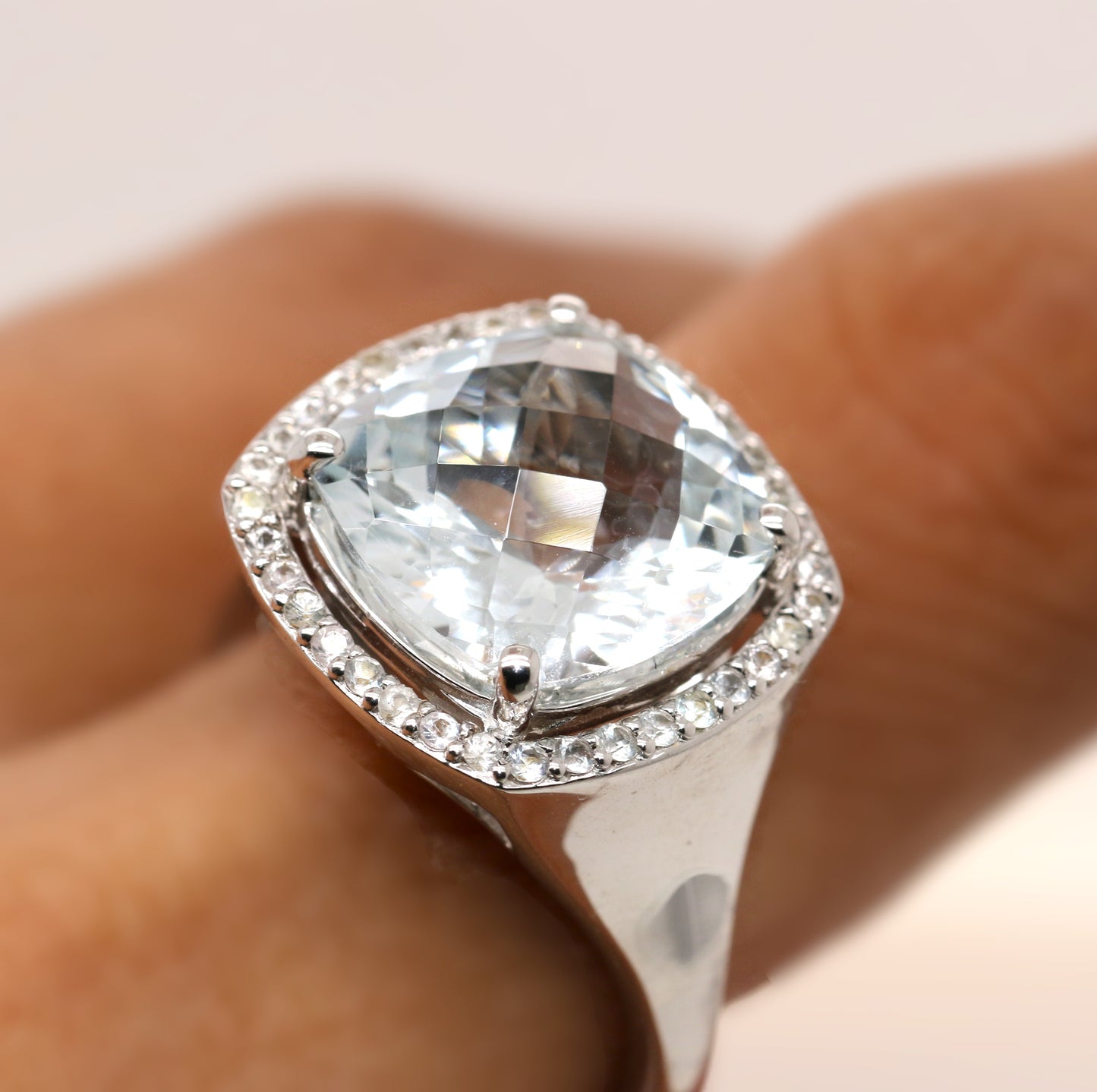 Aquamarine / White Sapphire / Silver Ring, 5.86 cts
