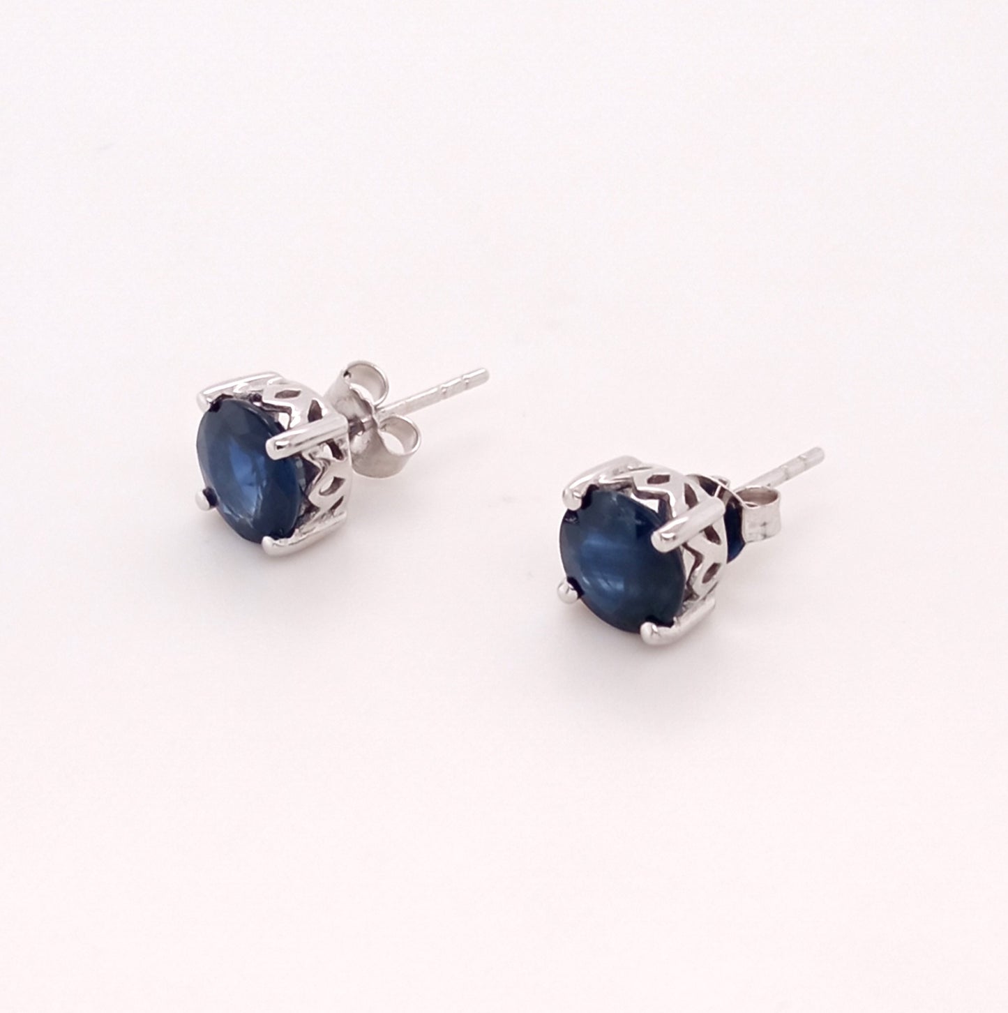 FABULOUS 14K SAPPHIRE ROUND STUD EARRING 7MM, 2.7 CTS