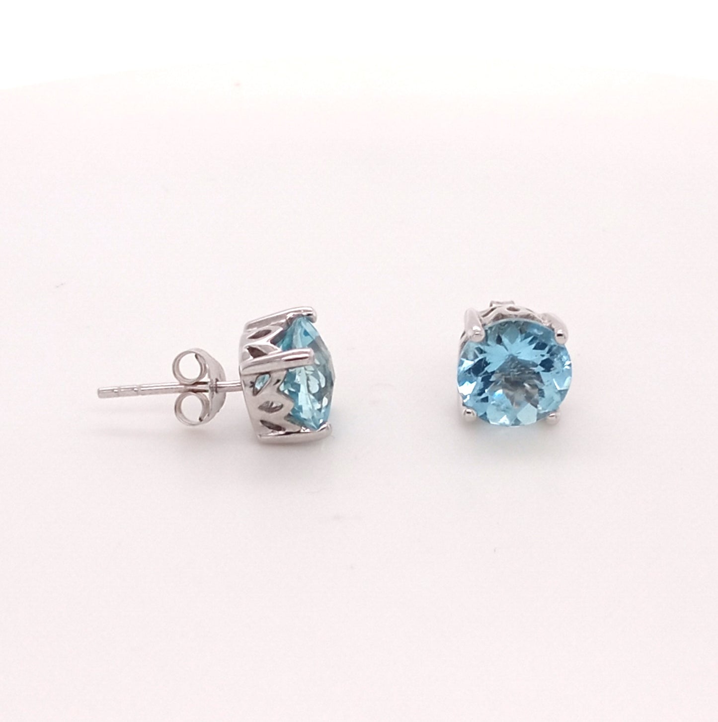 14K AQUAMARINE ROUND STUD EARRING 8MM, 3.34 CTS