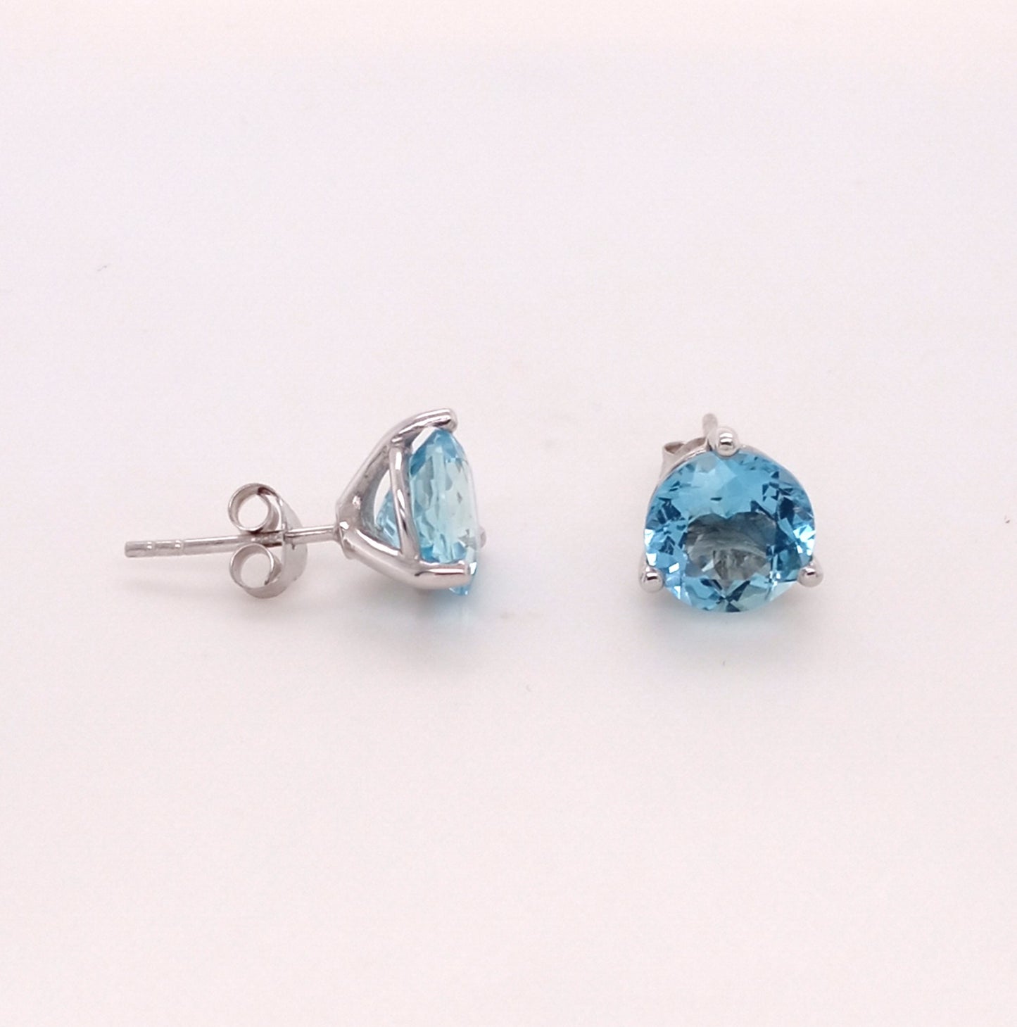 ELEGANT 14K AQUAMARINE ROUND STUD EARRING 8MM, 3.41 CTS