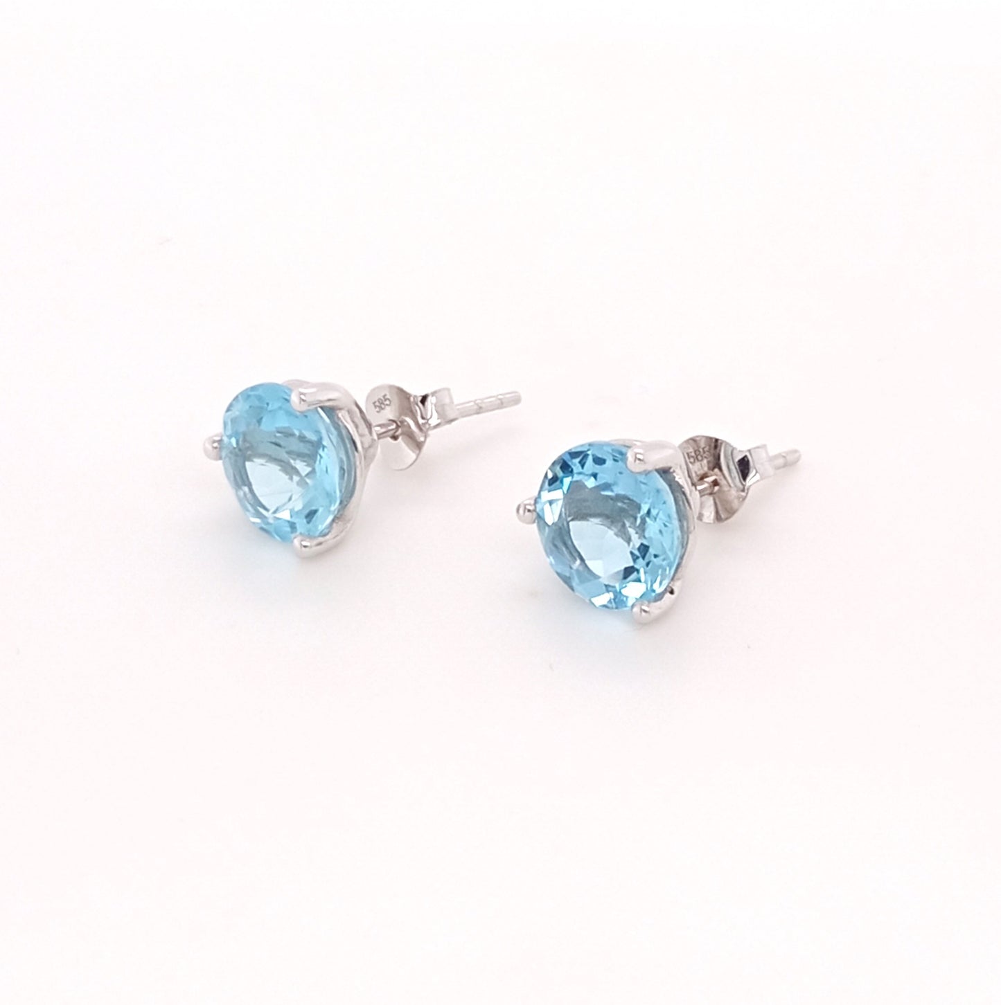 ELEGANT 14K AQUAMARINE ROUND STUD EARRING 8MM, 3.41 CTS
